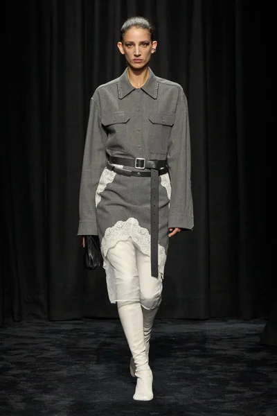 Look 33